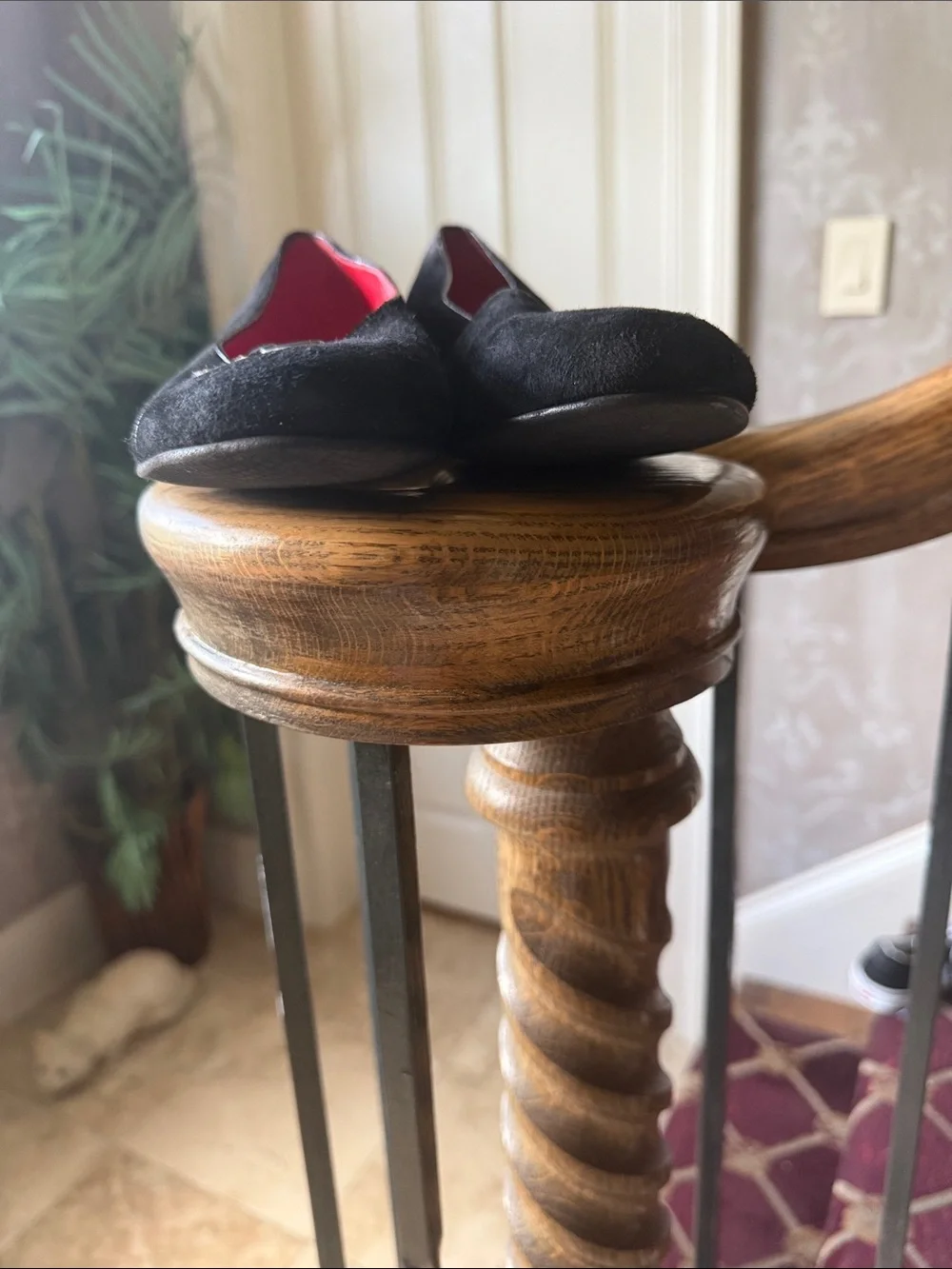 AMALFI by RANGONI ladies black Swede pumps made in Italy size 8